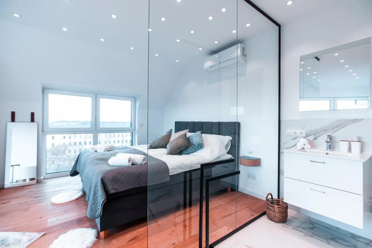 Apartment Triangle Penthouse Wien Austria