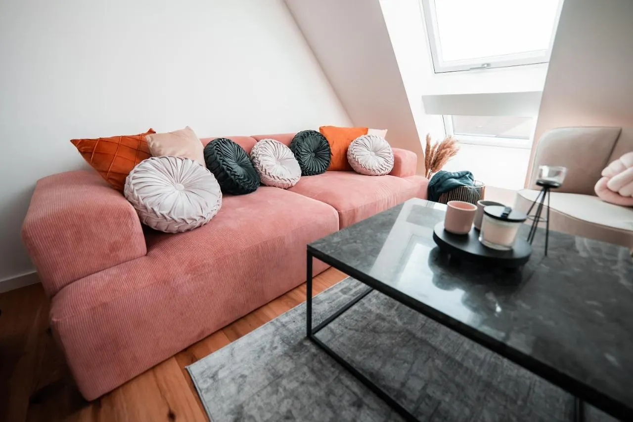 Triangle Penthouse Wien 0*, Vienna Austria
