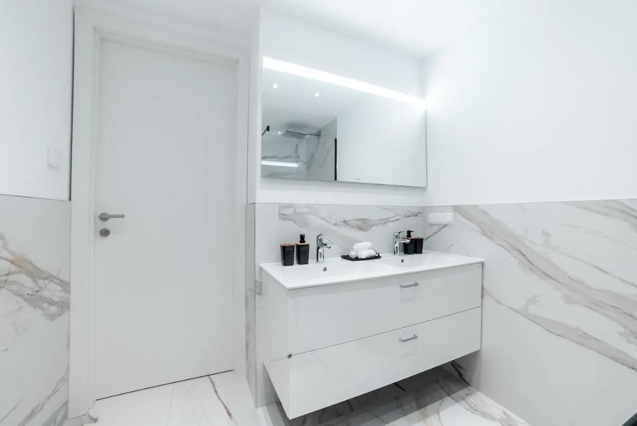 Apartment Triangle Penthouse Wien